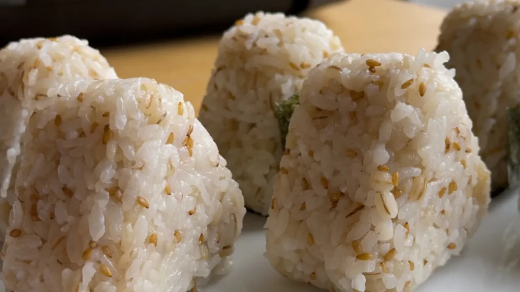もち麦玄米おにぎり